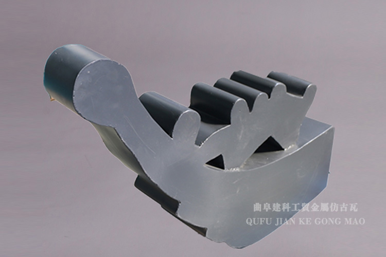 這種具有裝飾作用又有實(shí)用價(jià)值的建筑手法，把古代建筑的富麗堂皇、雕梁畫(huà)棟